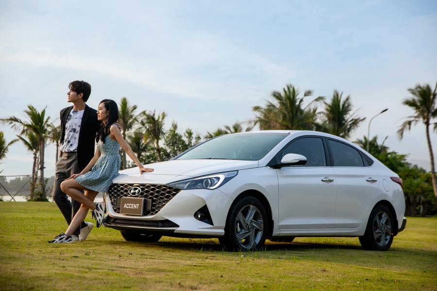 Hyundai Accent sở hữu thiết kế trẻ trung, thể thao, năng động, đường nét mạnh mẽ cùng với các chi tiết bắt mắt