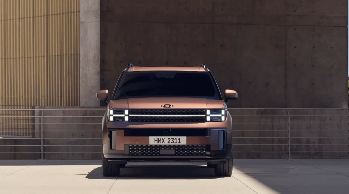 Hyundai SantaFe 25 mattruoc