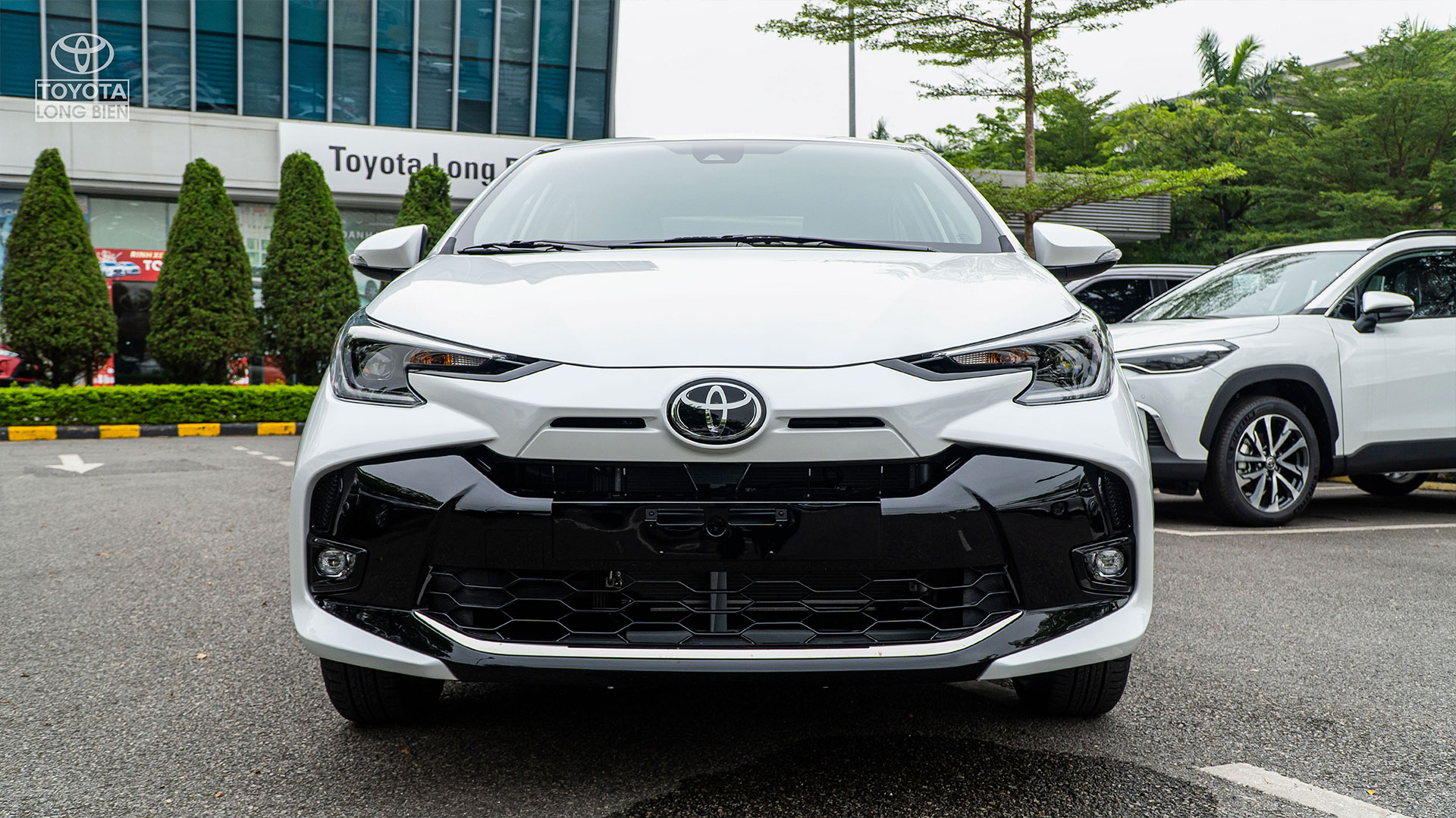 mat truoc xe toyota vios 2023