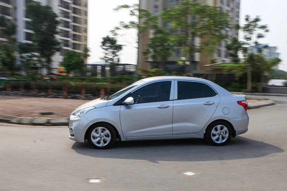 Hyundai Grand i10 qua 2 năm sử dụng, chạy 90.000 km, còn lại gì? 2 MG 6460